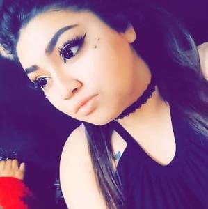 Meet your Posher, Itza